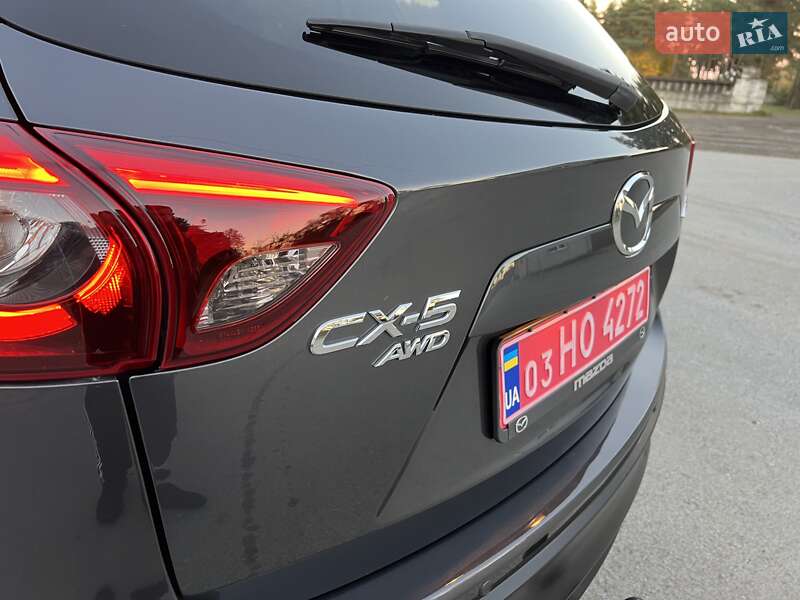 Позашляховик / Кросовер Mazda CX-5 2016 в Радивиліві