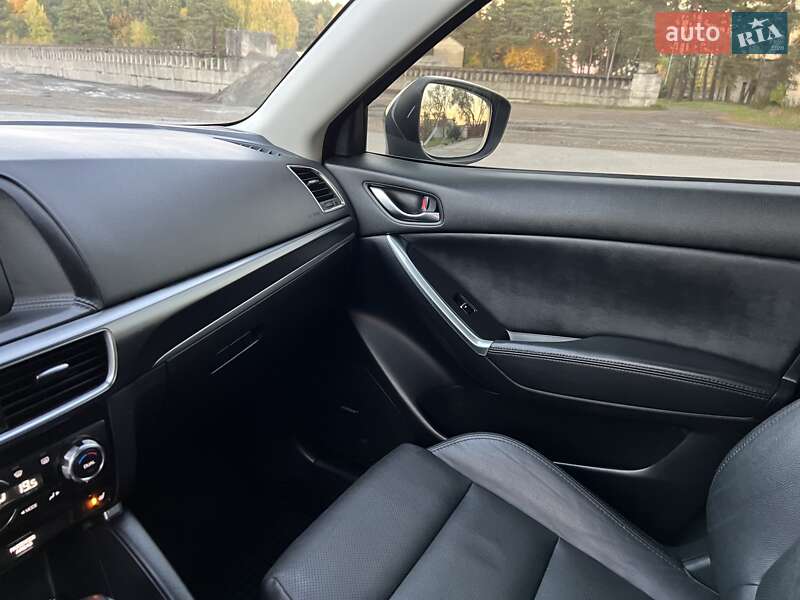 Позашляховик / Кросовер Mazda CX-5 2016 в Радивиліві