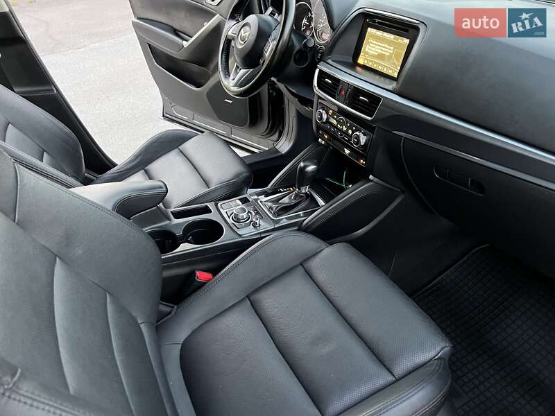 Позашляховик / Кросовер Mazda CX-5 2016 в Радивиліві
