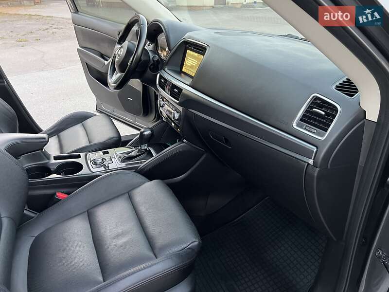 Позашляховик / Кросовер Mazda CX-5 2016 в Радивиліві