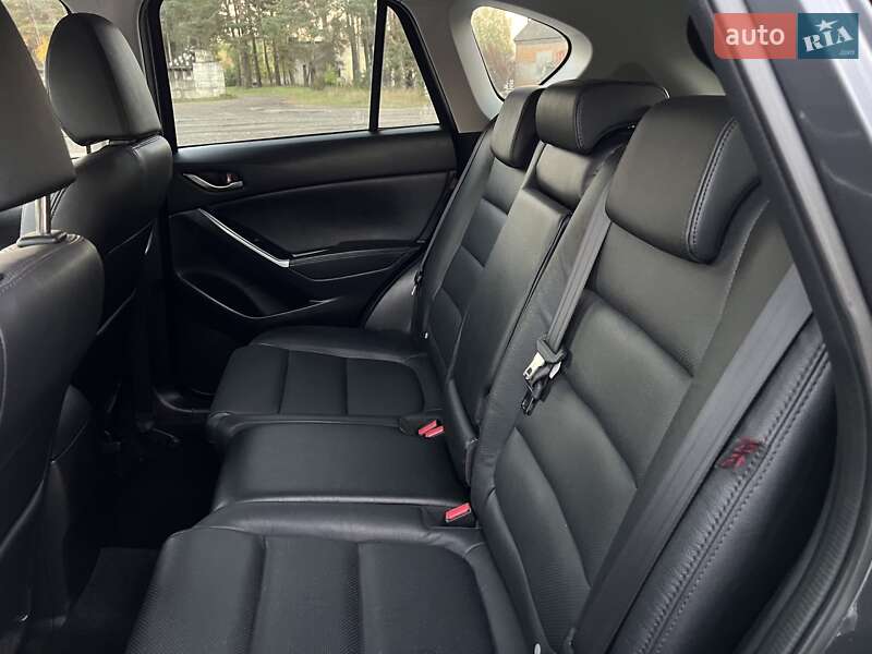 Позашляховик / Кросовер Mazda CX-5 2016 в Радивиліві