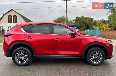 Позашляховик / Кросовер Mazda CX-5 2017 в 