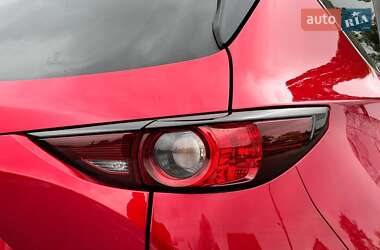Позашляховик / Кросовер Mazda CX-5 2017 в 
