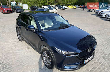 Позашляховик / Кросовер Mazda CX-5 2018 в  фото 5 Позашляховик / Кросовер Mazda CX-5 2018 в