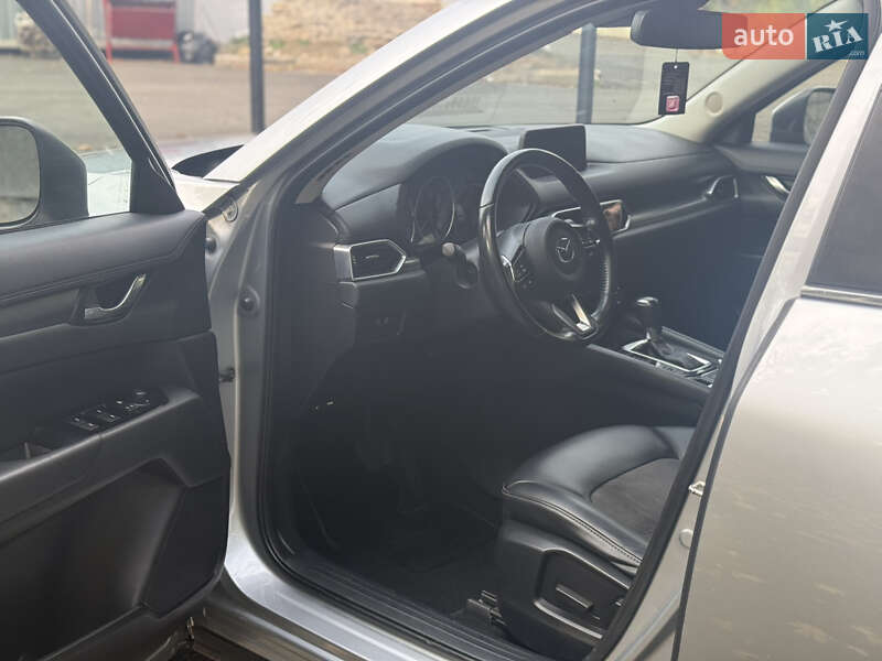 Внедорожник / Кроссовер Mazda CX-5 2018 в Киеве фото 9 Внедорожник / Кроссовер Mazda CX-5 2018 в Киеве