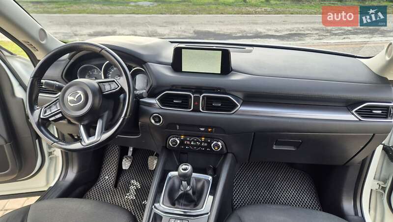 Внедорожник / Кроссовер Mazda CX-5 2017 в Львове фото 8 Внедорожник / Кроссовер Mazda CX-5 2017 в Львове