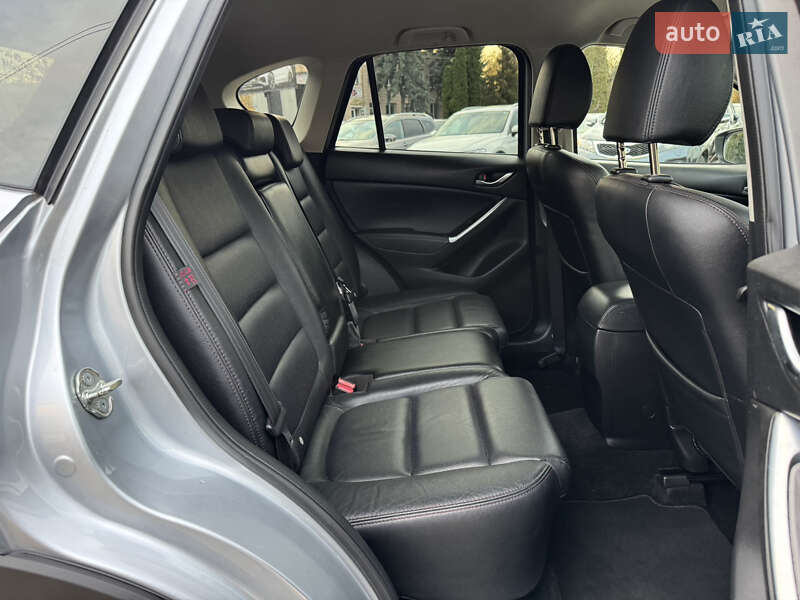 Внедорожник / Кроссовер Mazda CX-5 2016 в Дубно