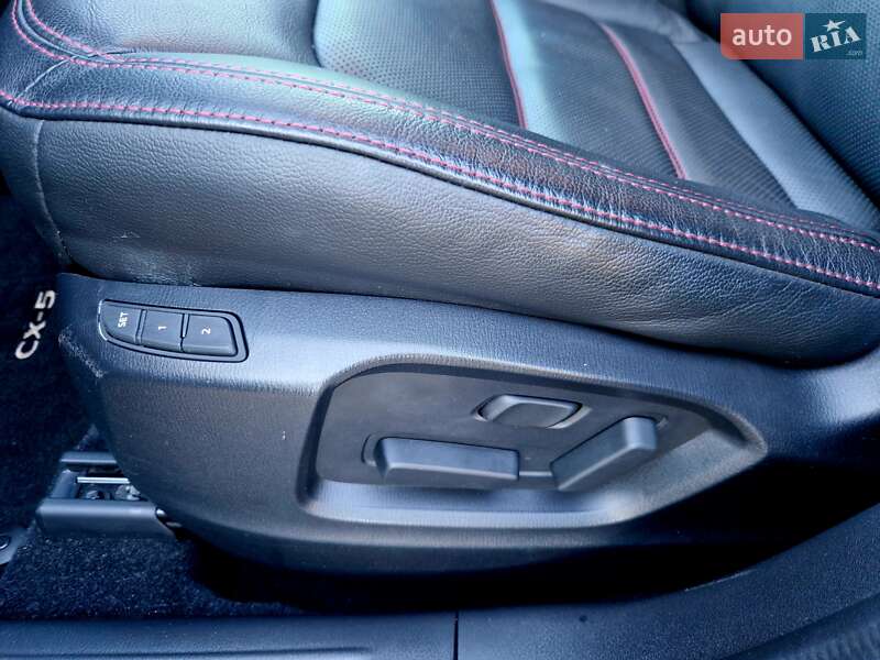 Внедорожник / Кроссовер Mazda CX-5 2022 в Днепре