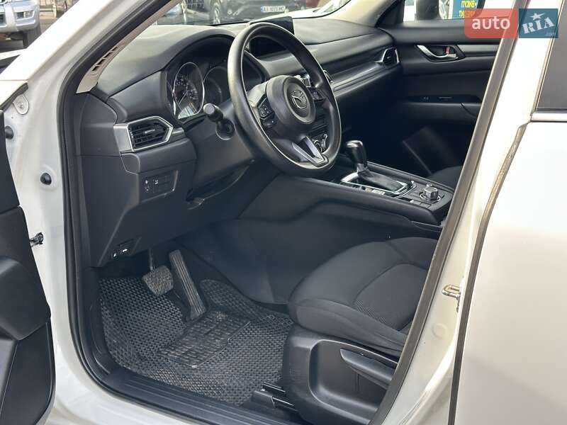Позашляховик / Кросовер Mazda CX-5 2017 в Києві фото 15 Позашляховик / Кросовер Mazda CX-5 2017 в Києві