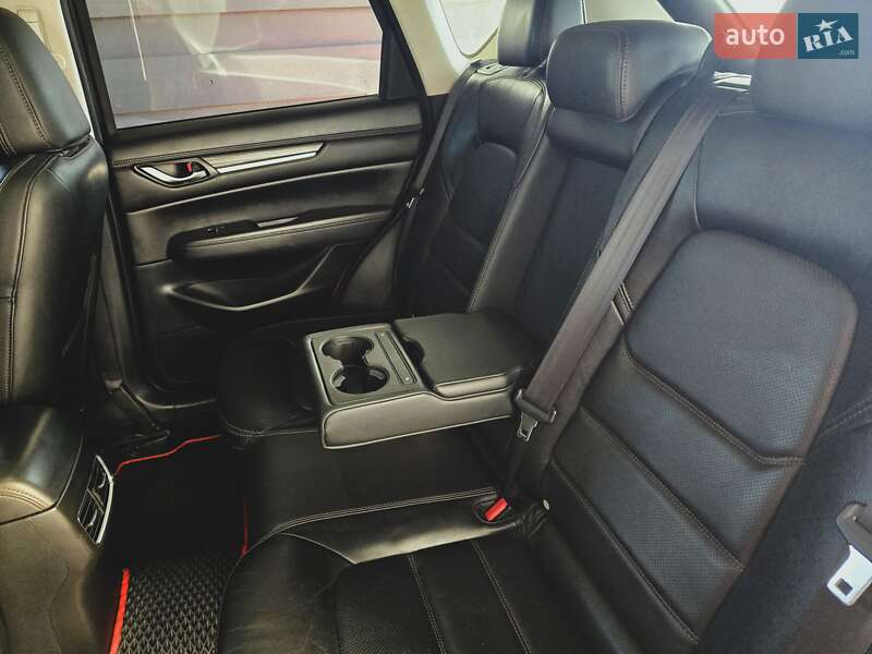 Внедорожник / Кроссовер Mazda CX-5 2017 в Белогородке