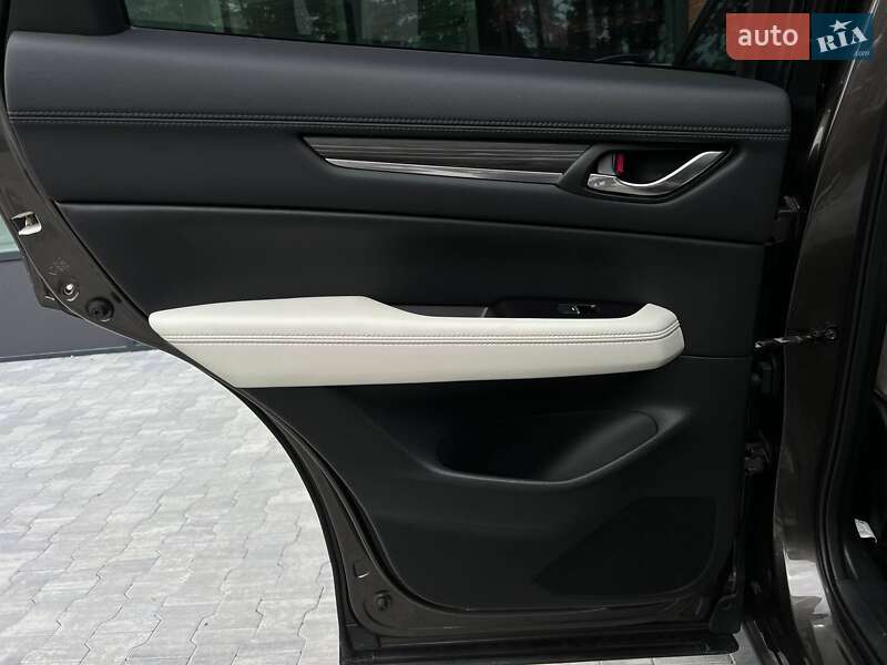 Позашляховик / Кросовер Mazda CX-5 2018 в Києві фото 40 Позашляховик / Кросовер Mazda CX-5 2018 в Києві