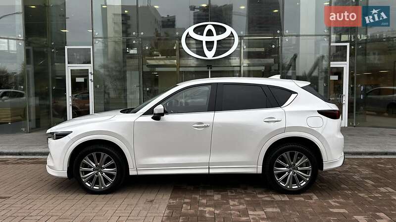 Позашляховик / Кросовер Mazda CX-5 2024 в Києві