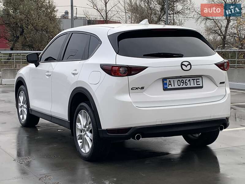 Внедорожник / Кроссовер Mazda CX-5 2017 в Киеве
