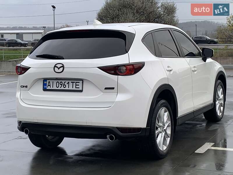 Внедорожник / Кроссовер Mazda CX-5 2017 в Киеве