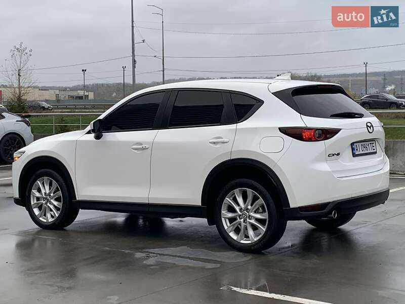 Внедорожник / Кроссовер Mazda CX-5 2017 в Киеве