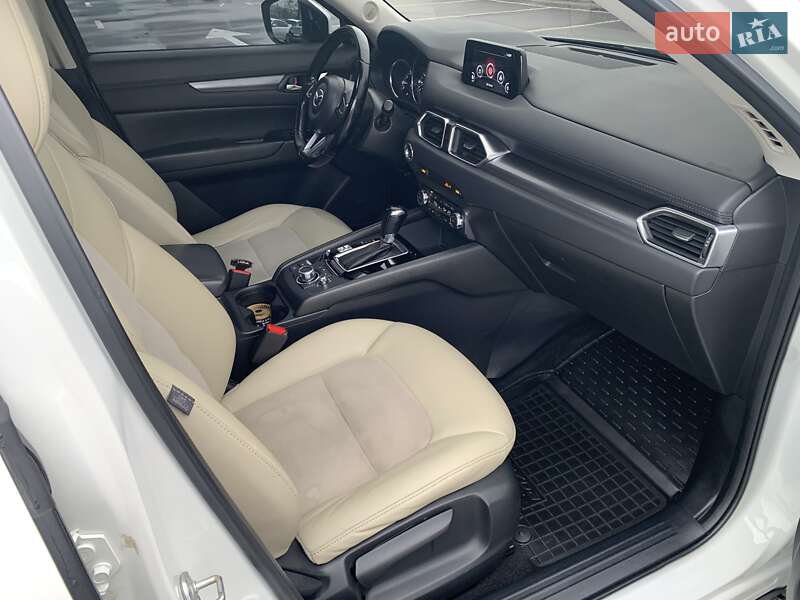 Внедорожник / Кроссовер Mazda CX-5 2017 в Киеве