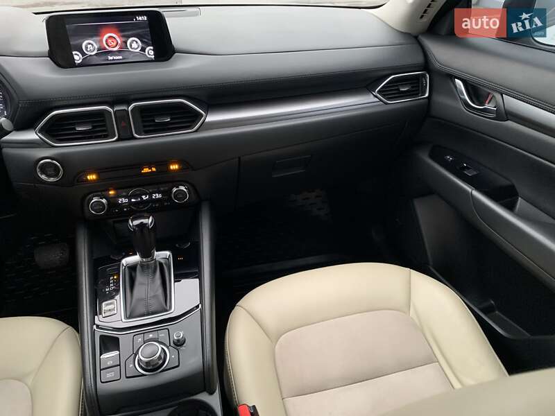 Внедорожник / Кроссовер Mazda CX-5 2017 в Киеве