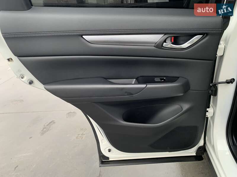 Внедорожник / Кроссовер Mazda CX-5 2017 в Киеве