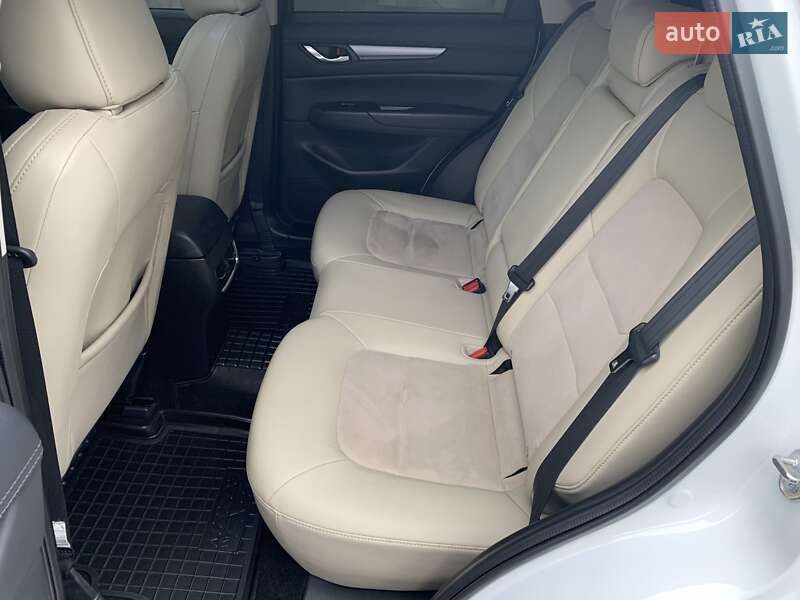 Внедорожник / Кроссовер Mazda CX-5 2017 в Киеве