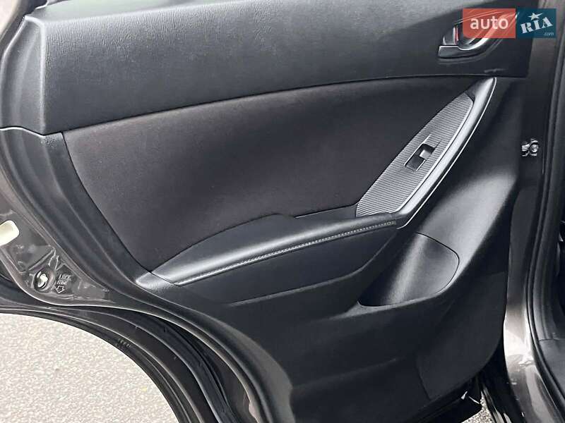 Внедорожник / Кроссовер Mazda CX-5 2016 в Киеве