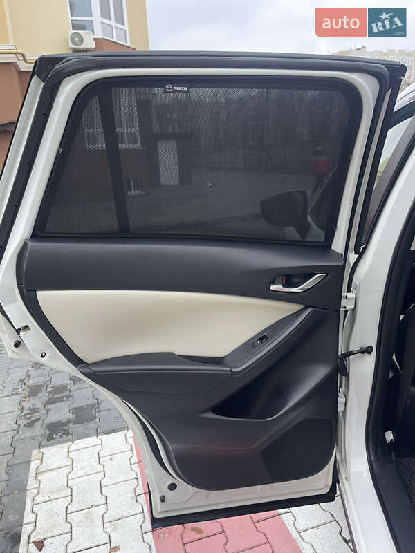 Внедорожник / Кроссовер Mazda CX-5 2015 в Софиевской Борщаговке