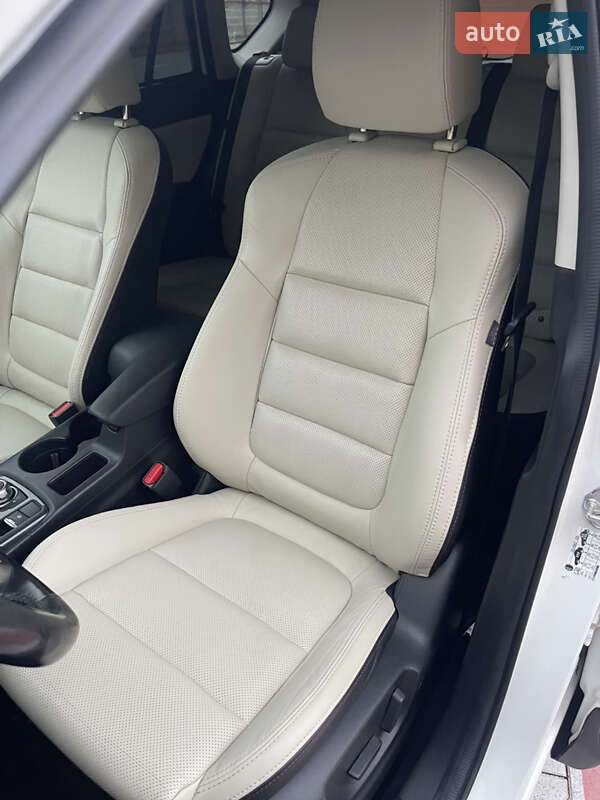 Внедорожник / Кроссовер Mazda CX-5 2015 в Софиевской Борщаговке