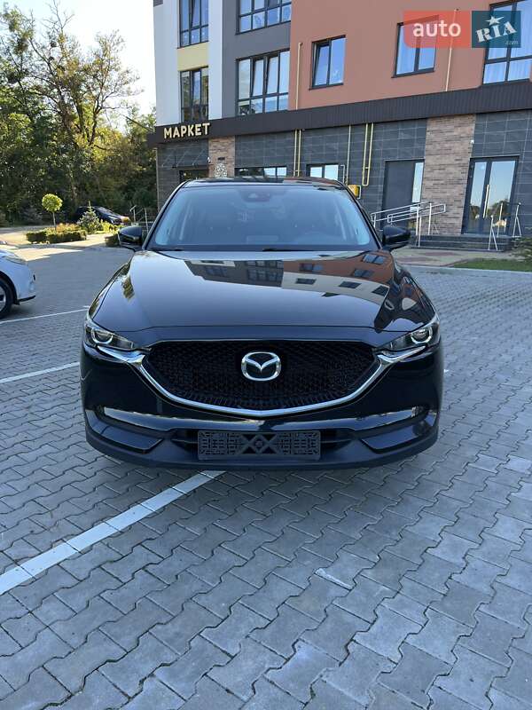 Позашляховик / Кросовер Mazda CX-5 2017 в Луцьку