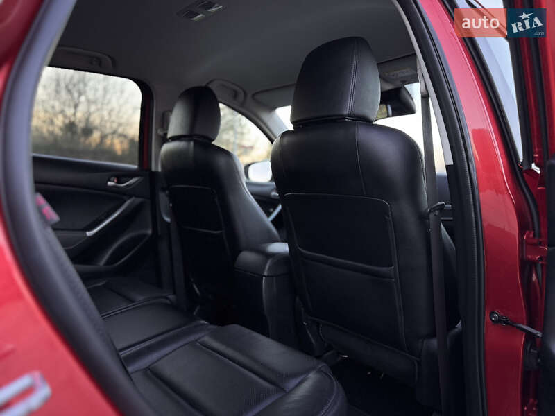 Позашляховик / Кросовер Mazda CX-5 2015 в Радивиліві