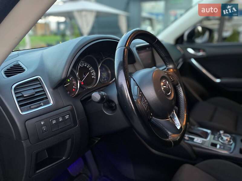 Позашляховик / Кросовер Mazda CX-5 2015 в Києві