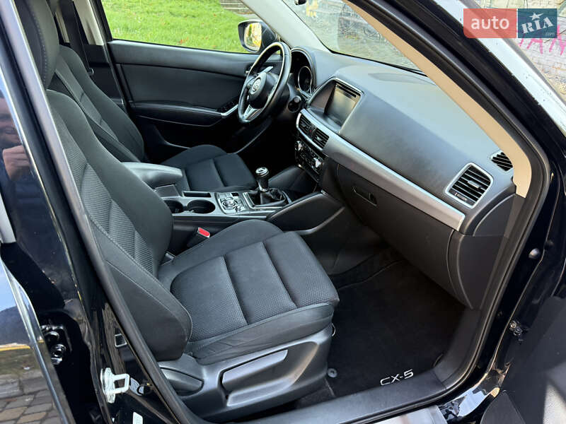 Позашляховик / Кросовер Mazda CX-5 2015 в Луцьку