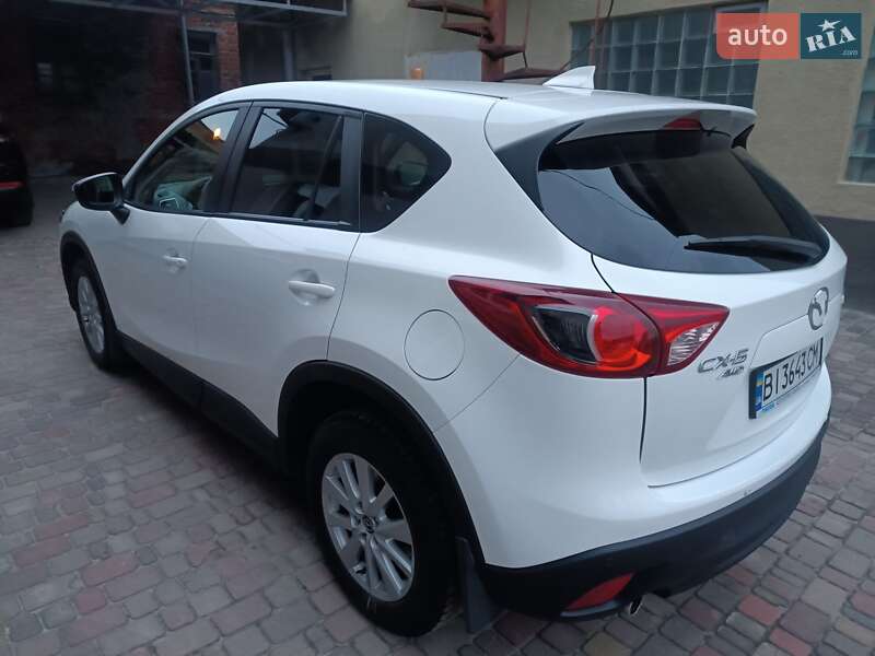 Внедорожник / Кроссовер Mazda CX-5 2016 в Лубнах