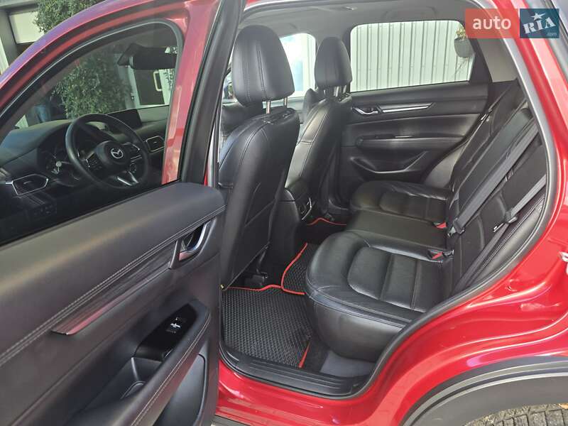 Позашляховик / Кросовер Mazda CX-5 2017 в Кривому Розі фото 40 Позашляховик / Кросовер Mazda CX-5 2017 в Кривому Розі
