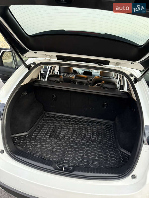 Позашляховик / Кросовер Mazda CX-5 2017 в Києві