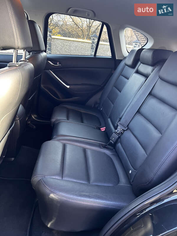 Внедорожник / Кроссовер Mazda CX-5 2016 в Луцке