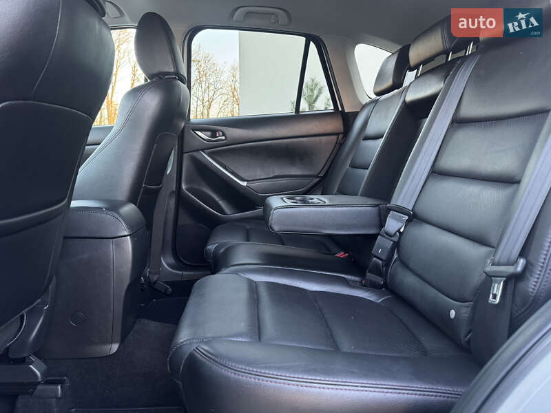 Позашляховик / Кросовер Mazda CX-5 2015 в Луцьку