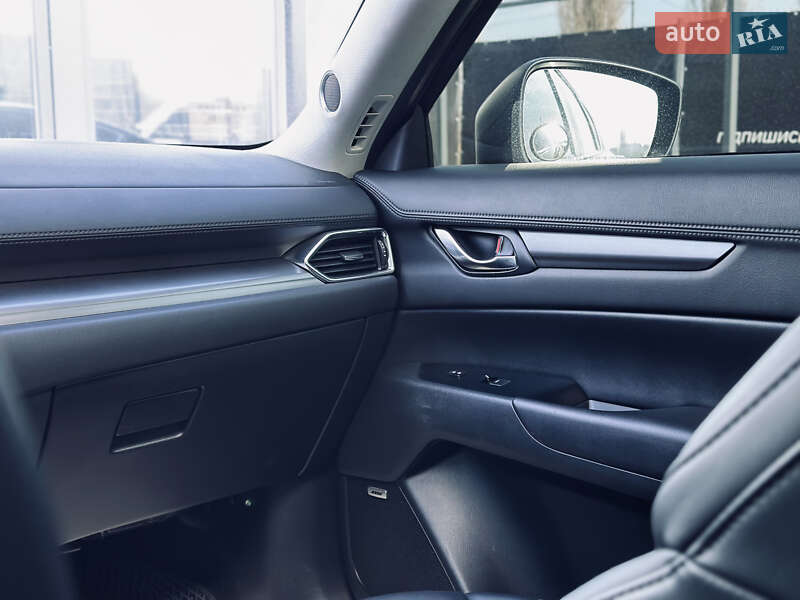 Внедорожник / Кроссовер Mazda CX-5 2018 в Кременчуге