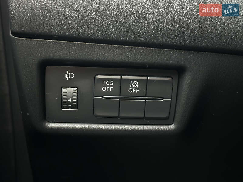 Внедорожник / Кроссовер Mazda CX-5 2018 в Киеве фото 38 Внедорожник / Кроссовер Mazda CX-5 2018 в Киеве