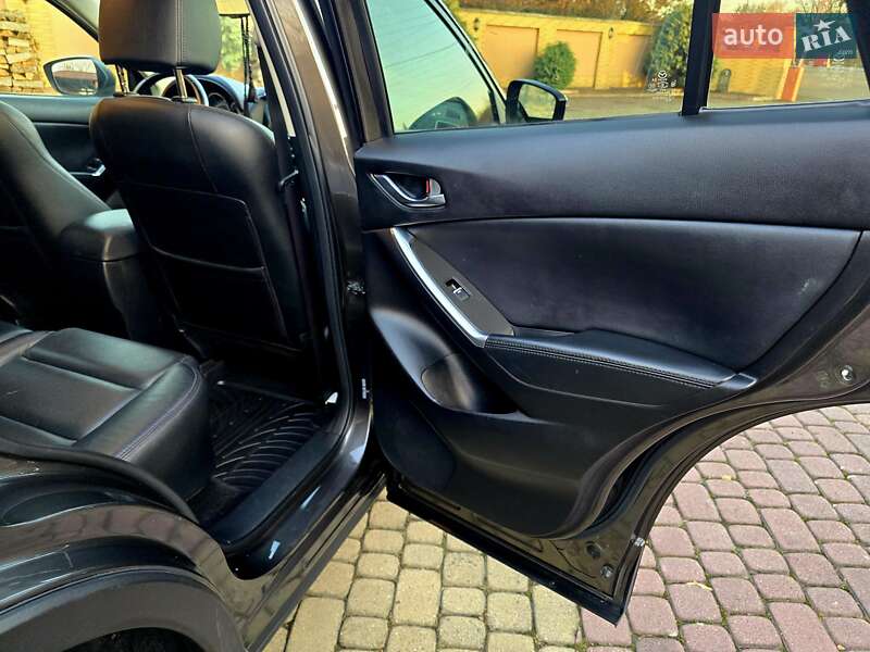 Внедорожник / Кроссовер Mazda CX-5 2016 в Мукачево