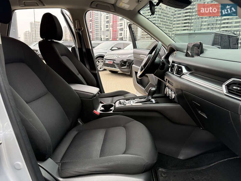 Внедорожник / Кроссовер Mazda CX-5 2018 в Киеве фото 18 Внедорожник / Кроссовер Mazda CX-5 2018 в Киеве