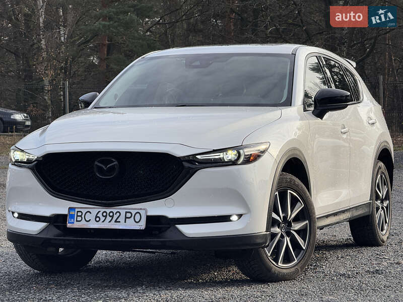 Внедорожник / Кроссовер Mazda CX-5 2017 в Новояворовске