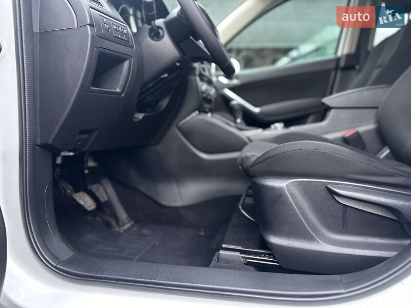 Внедорожник / Кроссовер Mazda CX-5 2015 в Ровно фото 25 Внедорожник / Кроссовер Mazda CX-5 2015 в Ровно