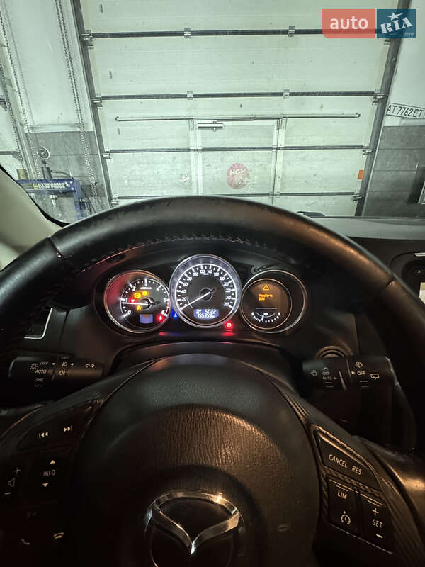 Внедорожник / Кроссовер Mazda CX-5 2015 в Брошневе-Осаде