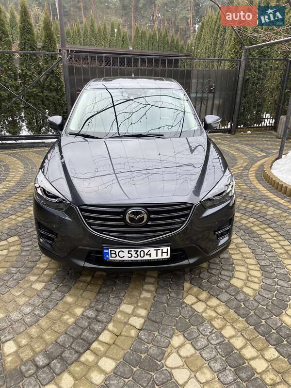 Внедорожник / Кроссовер Mazda CX-5 2016 в Новояворовске