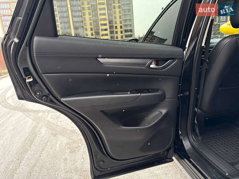 Внедорожник / Кроссовер Mazda CX-5 2017 в Киеве