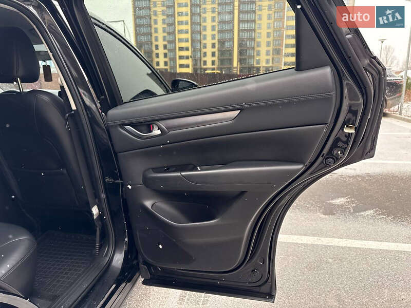 Внедорожник / Кроссовер Mazda CX-5 2017 в Киеве