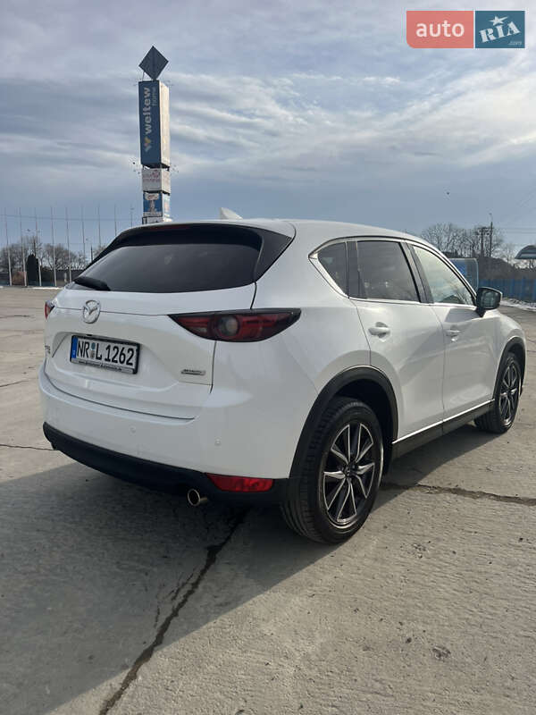 Внедорожник / Кроссовер Mazda CX-5 2017 в Черновцах