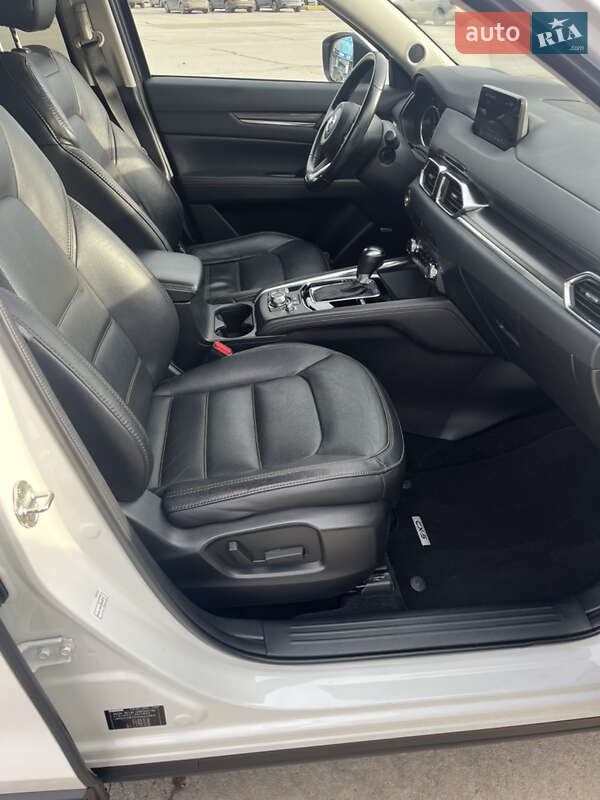 Внедорожник / Кроссовер Mazda CX-5 2017 в Черновцах