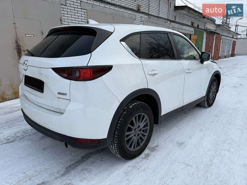 Внедорожник / Кроссовер Mazda CX-5 2017 в Киеве