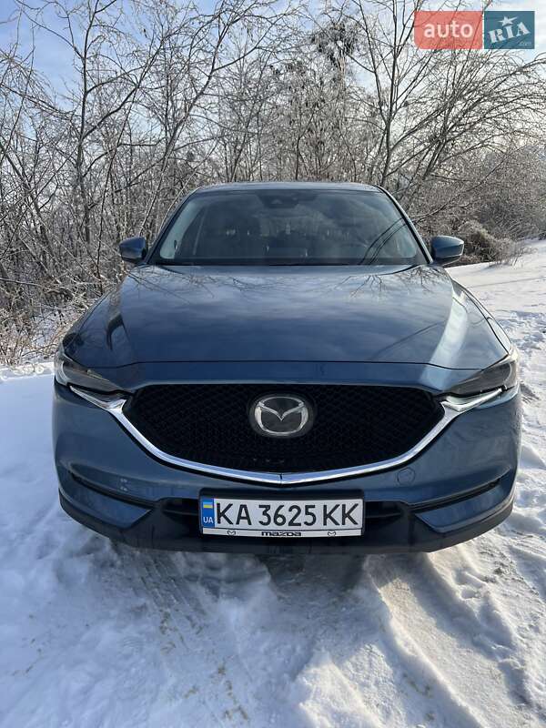 Внедорожник / Кроссовер Mazda CX-5 2017 в Киеве