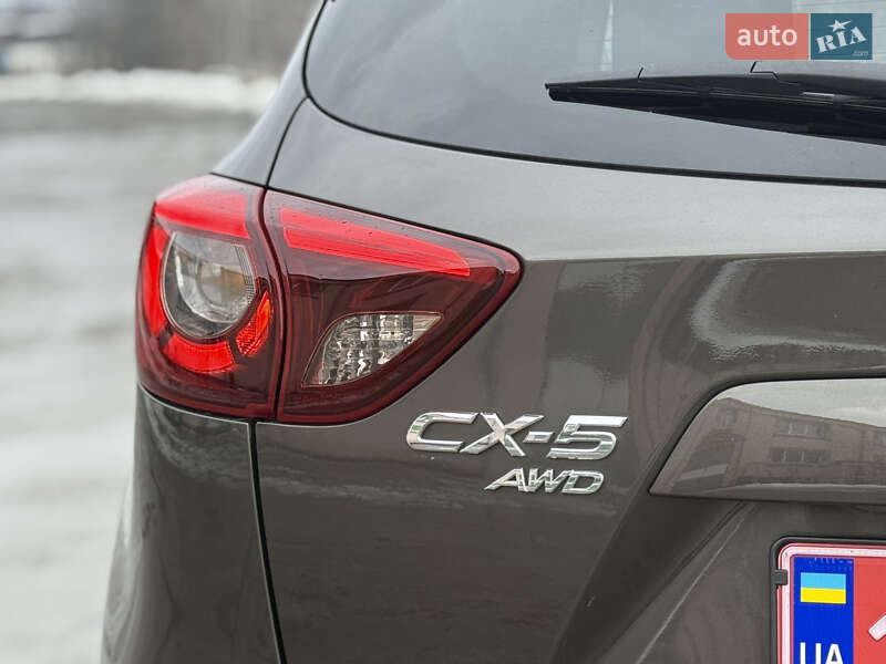 Внедорожник / Кроссовер Mazda CX-5 2016 в Стрые
